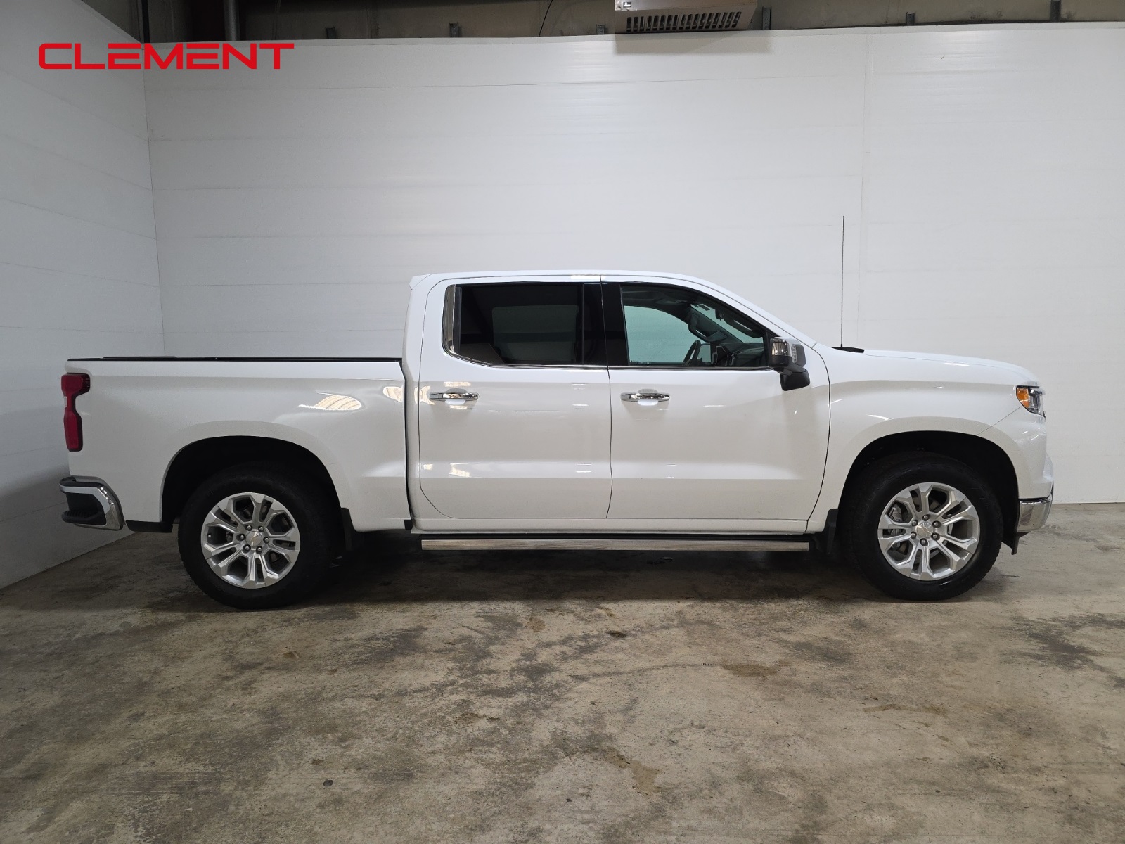 2024 Chevrolet Silverado 1500 LTZ photo 4