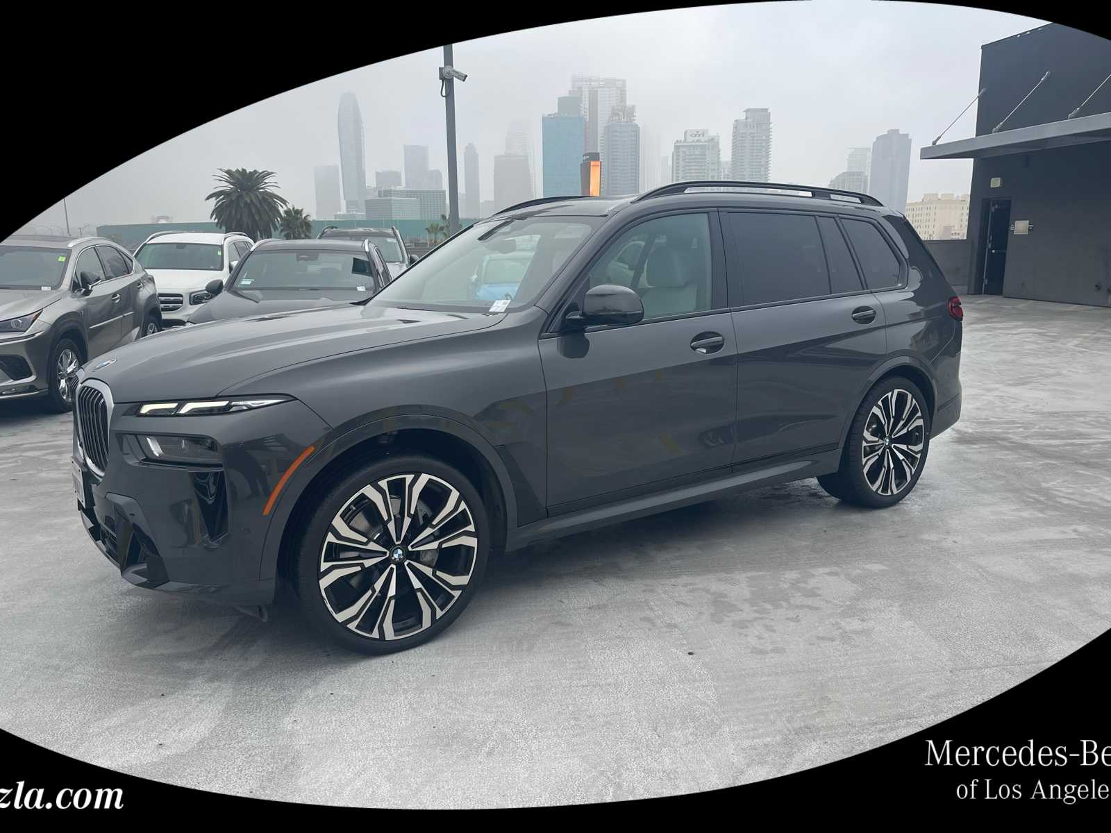 2024 BMW X7 40i's photo