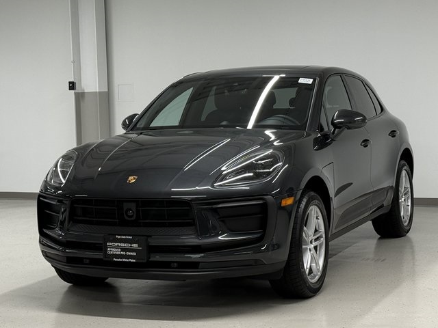 2025 Porsche Macan S's photo