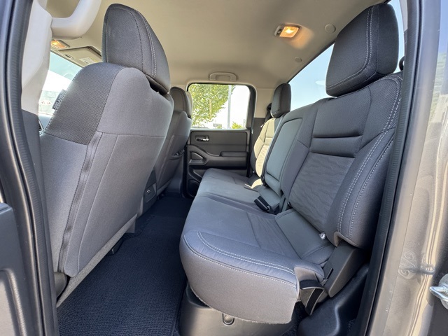 2024 Nissan Frontier SV Crew Cab photo 28
