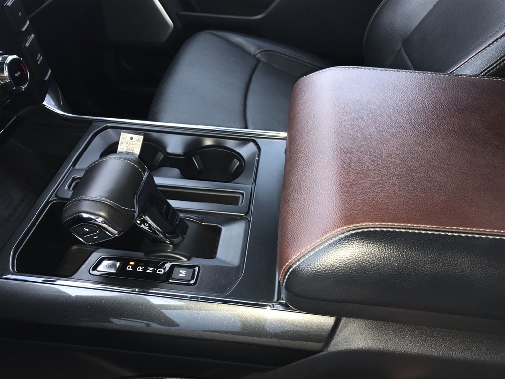 2022 Ford F-150 Lariat photo 21