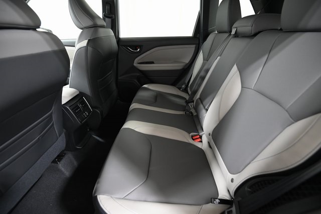 2025 Subaru Forester Limited photo 2