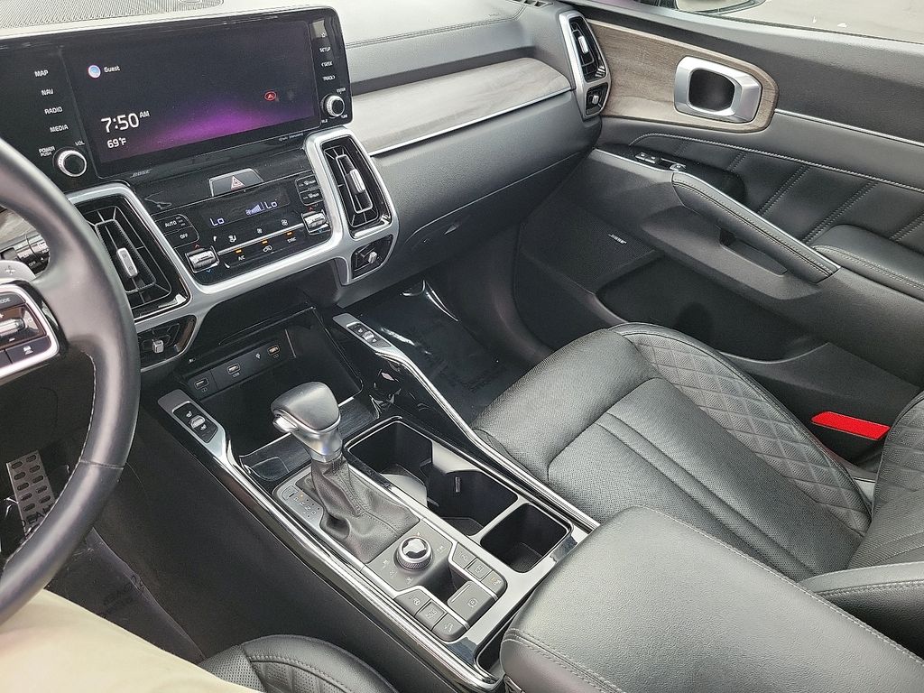 2021 Kia Sorento SX Prestige X-Line photo 13