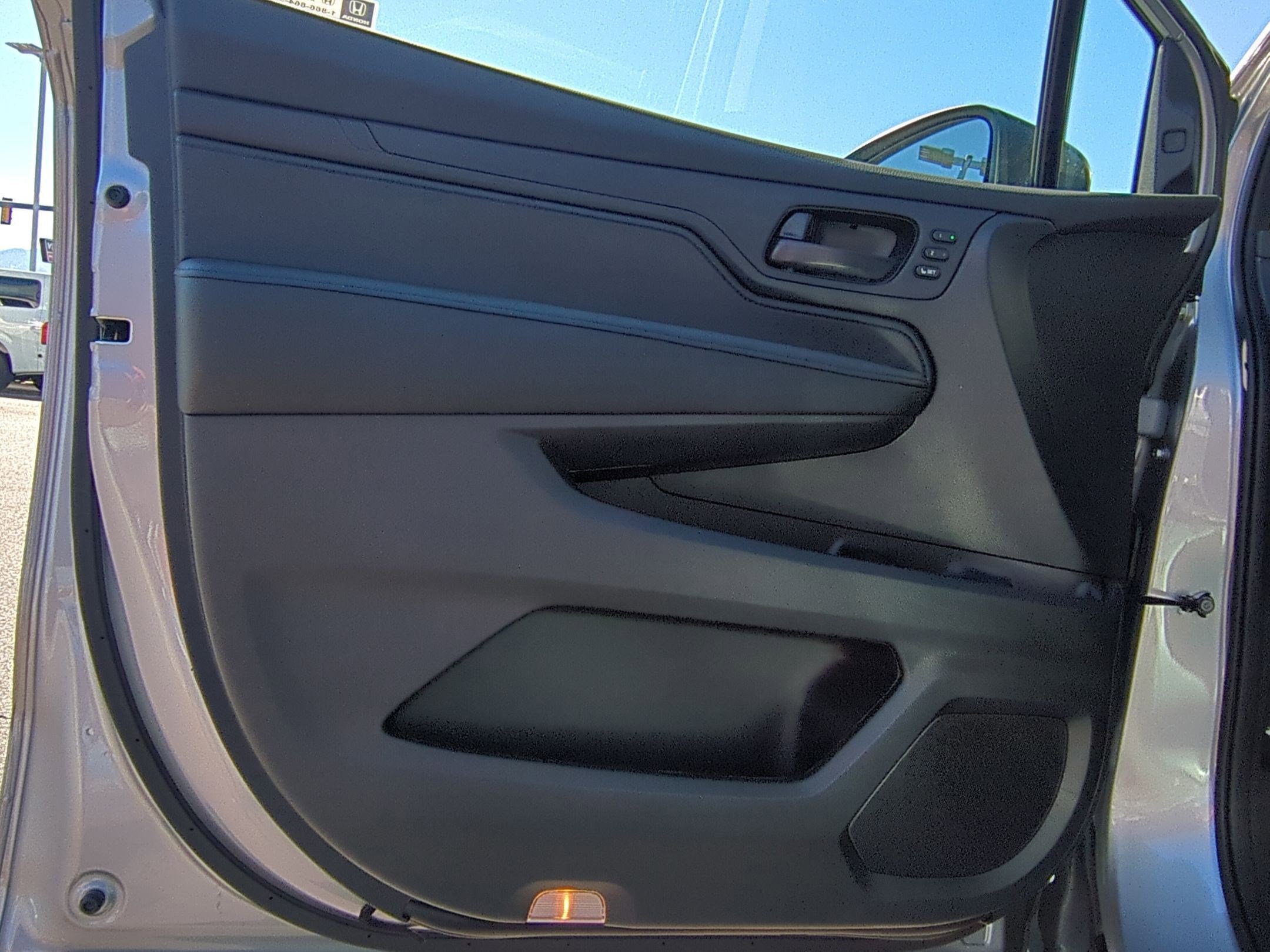 2026 Honda Odyssey EX-L photo 7