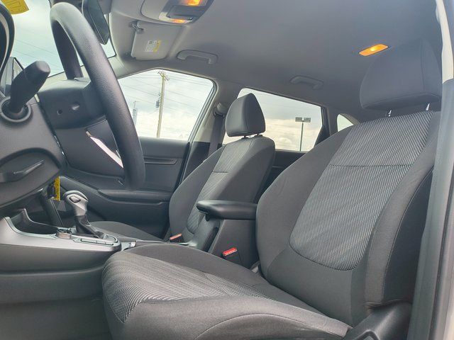 2023 Kia Seltos LX photo 8