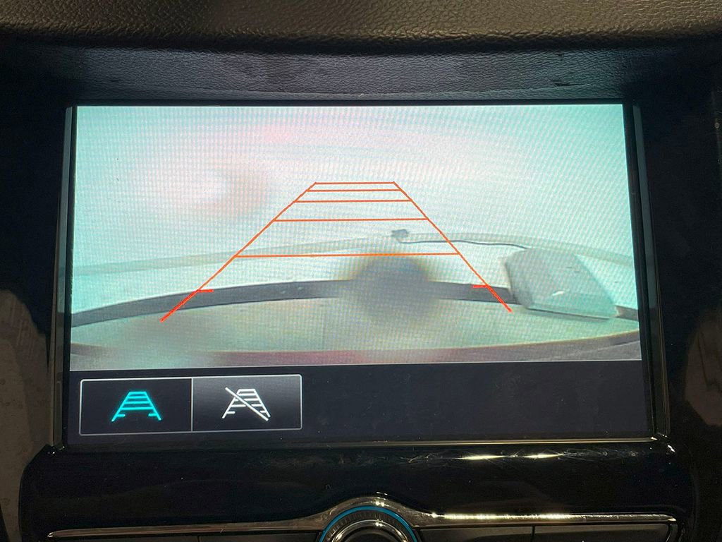 2017 Chevrolet Trax LT photo 3