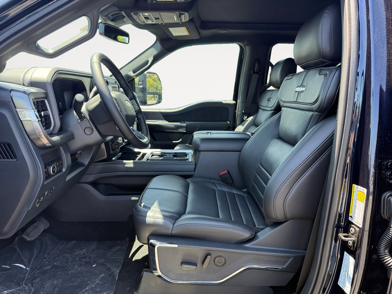 2025 Ford F-250 Platinum photo 10