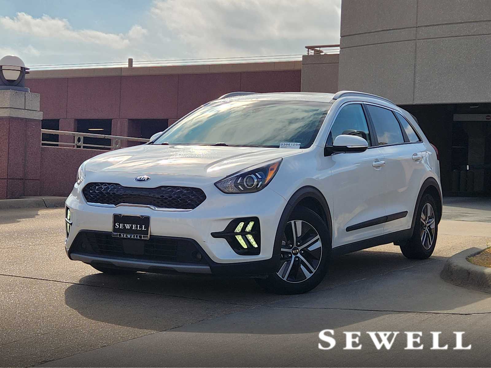 2020 Kia Niro EX Premium's photo