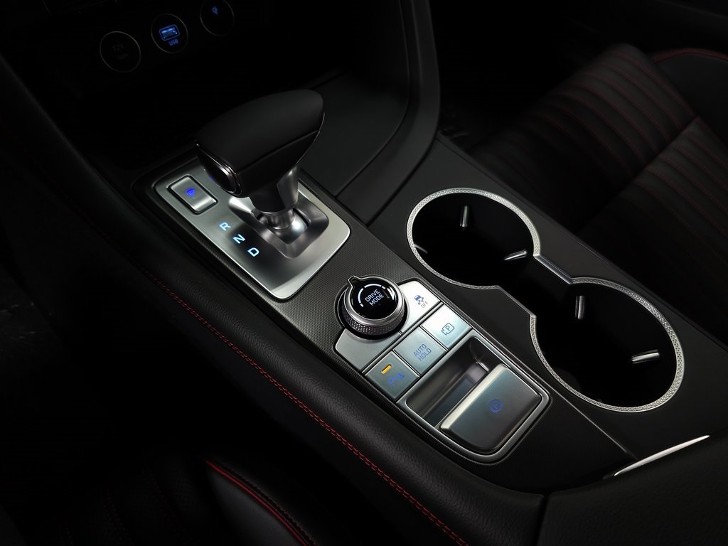 2025 Genesis G70 3.3T Sport Advanced photo 22
