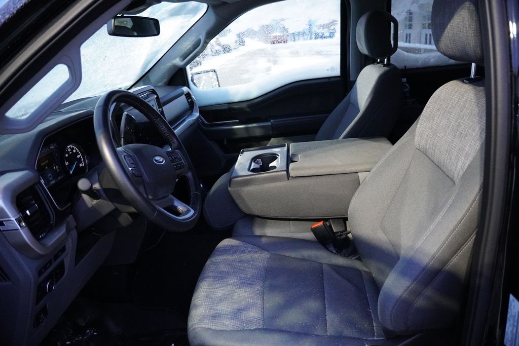 2021 Ford F-150 XLT photo 4
