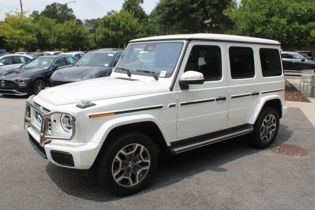 2025 Mercedes Benz G 550 photo 8