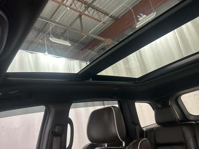 2018 Jeep Grand Cherokee Overland photo 22