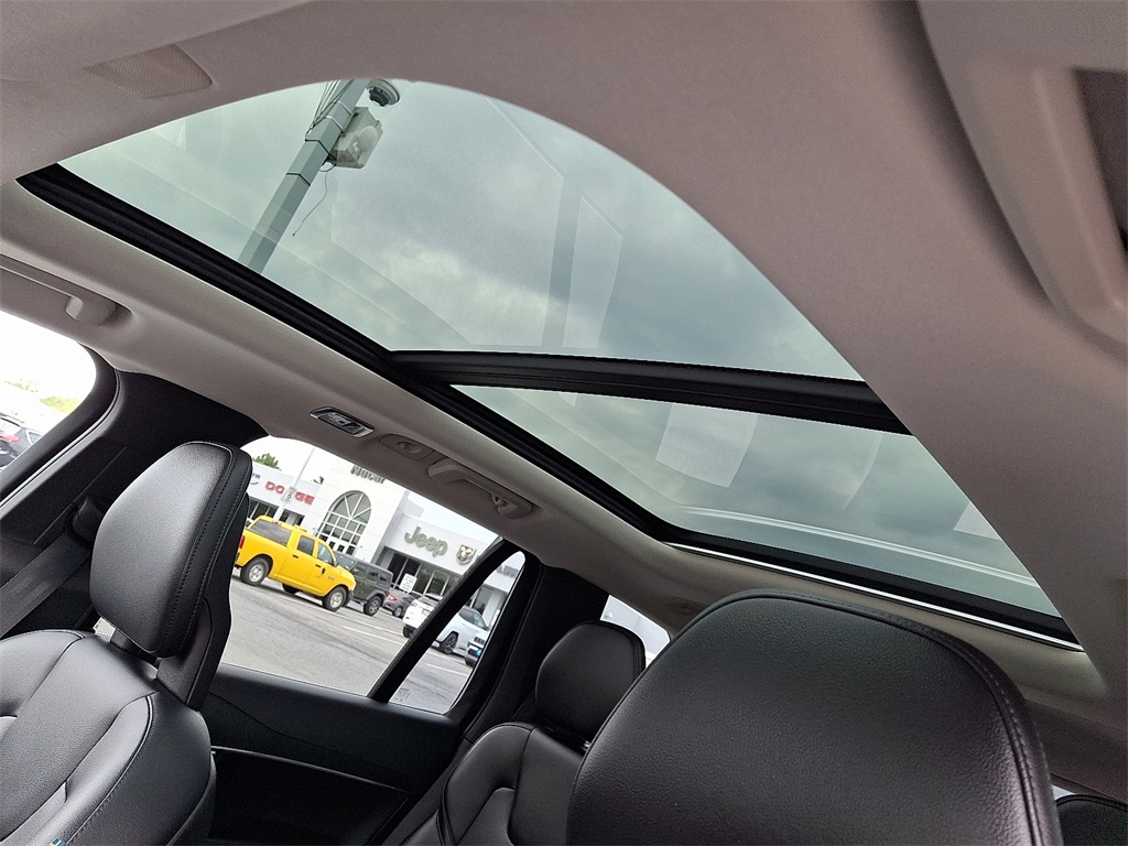 2020 Volvo XC90 T5 Momentum photo 15