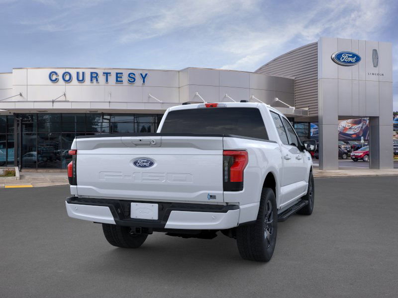 2025 Ford F-150 Lightning photo 7