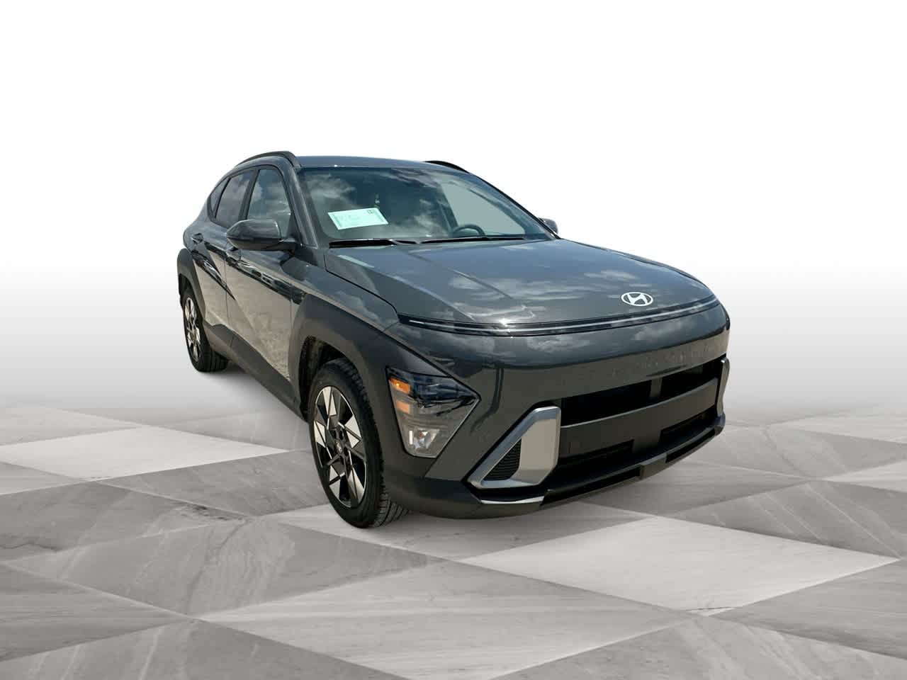 2025 Hyundai Kona SEL photo 2