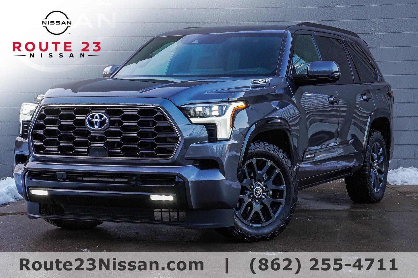 2023 Toyota Sequoia Platinum's photo
