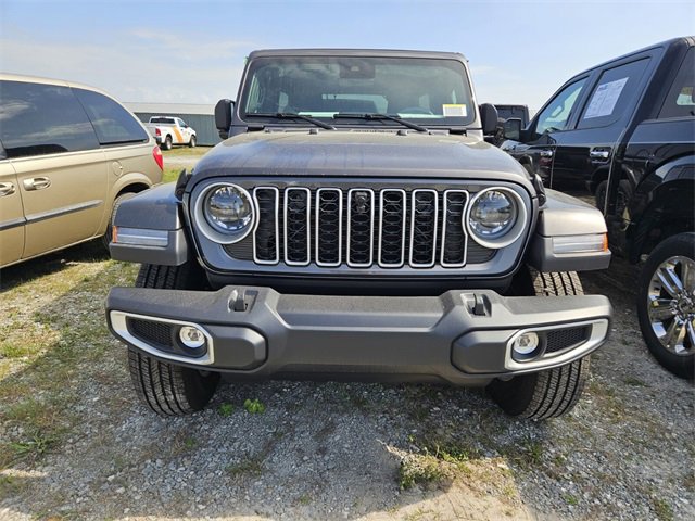 2025 Jeep Wrangler Sahara photo 2