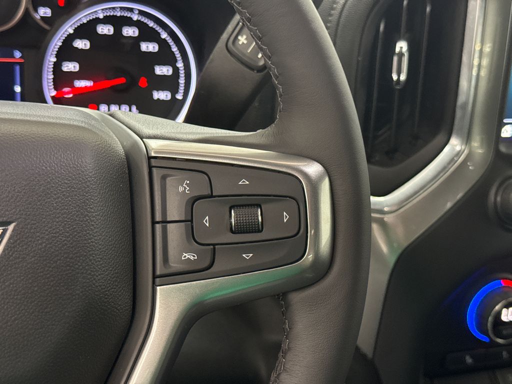 2022 Chevrolet Silverado 1500 LT photo 18