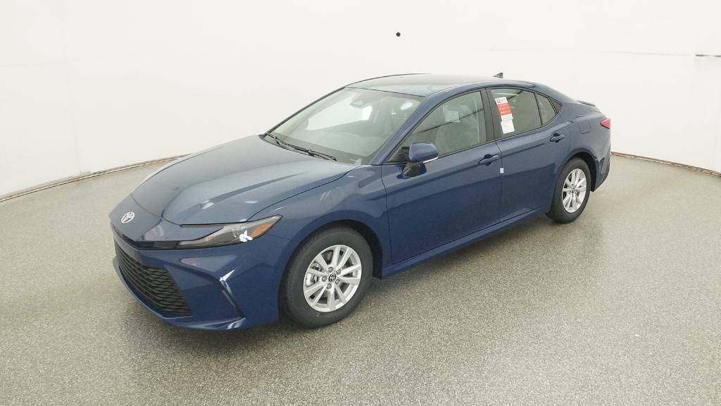 2026 Toyota Camry LE's photo