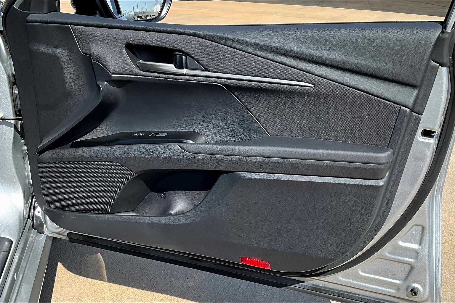 2025 Toyota Camry LE photo 22