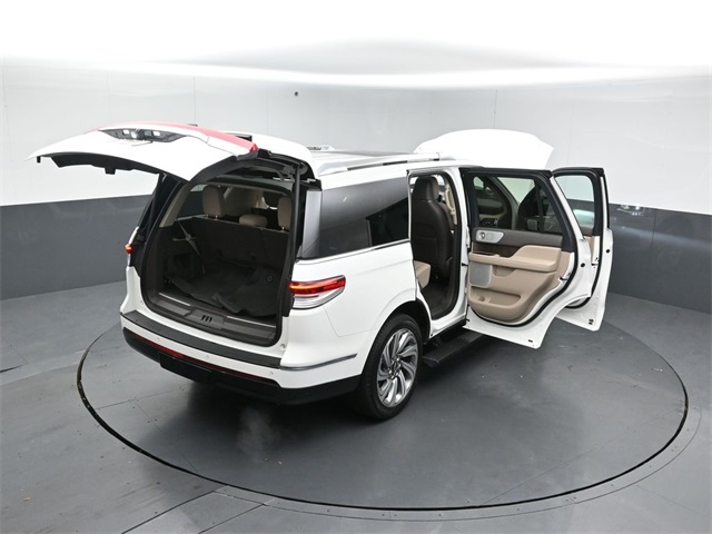 2023 LINCOLN NAVIGATOR - Image 51