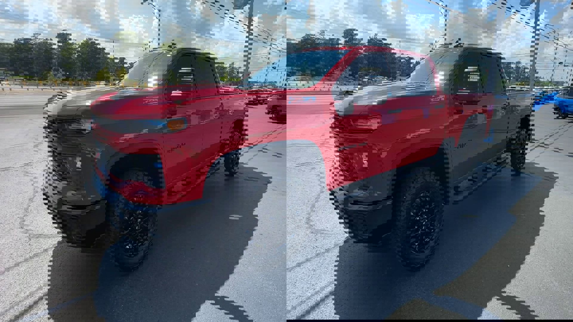 2024 Chevrolet Silverado 2500HD Custom photo 4