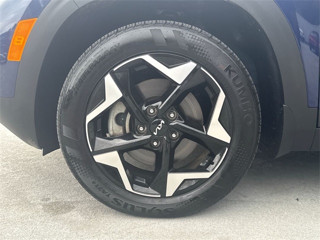 2024 Kia Seltos EX photo 10