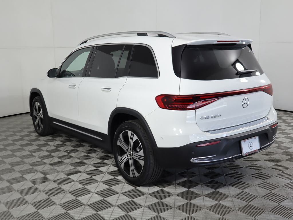 2025 Mercedes Benz EQB photo 6