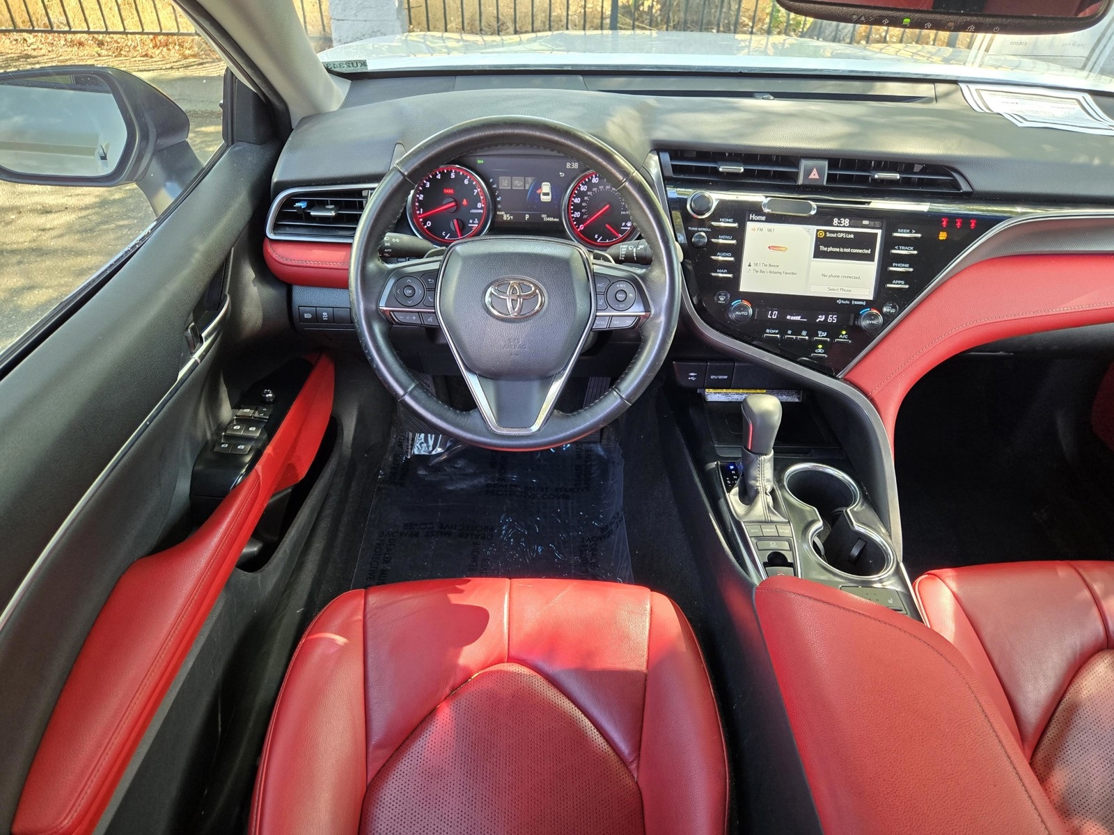 2019 Toyota Camry XSE photo 13