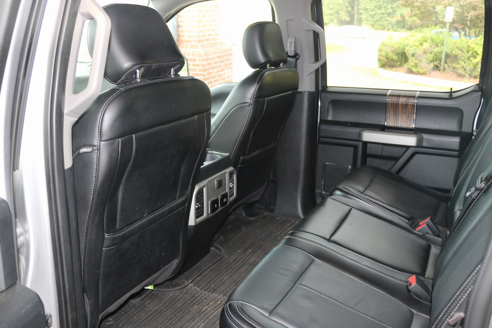 2020 Ford F-150 Lariat photo 14