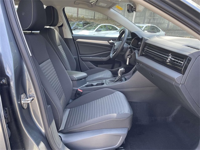 2025 Volkswagen Jetta 1.5T S photo 14