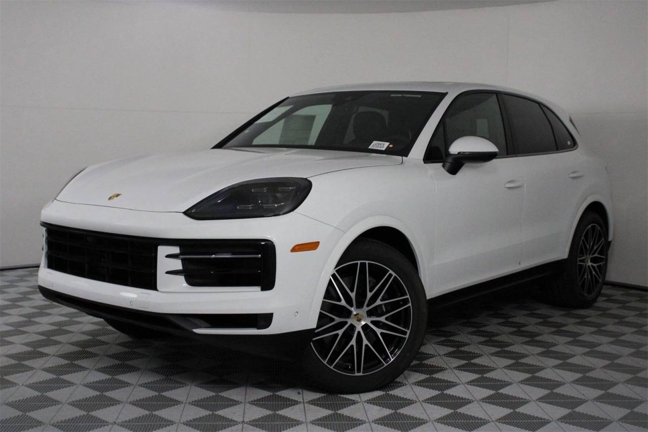 2025 Porsche Cayenne Base