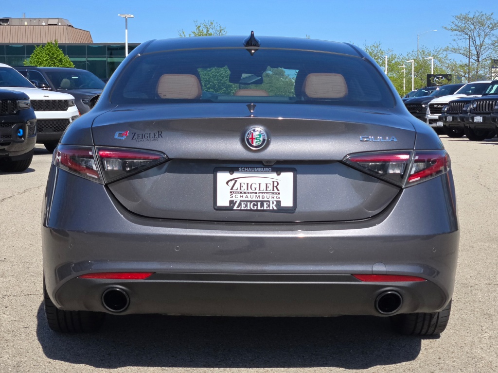 2024 Alfa Romeo Giulia Ti photo 15