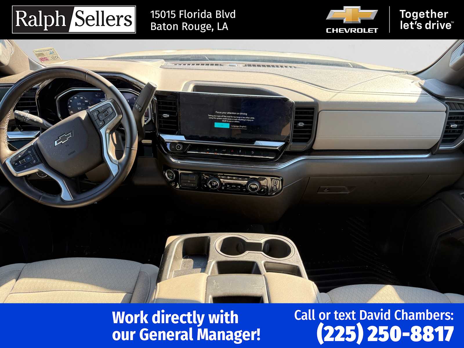 2023 Chevrolet Silverado 1500 RST photo 3