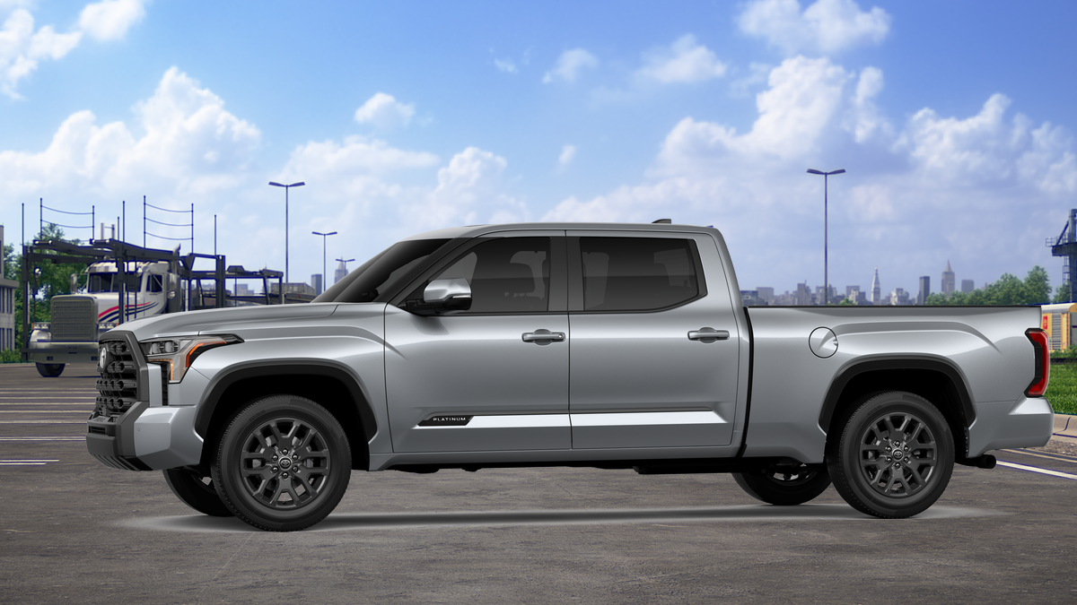 2026 Toyota Tundra Platinum CrewMax photo 3
