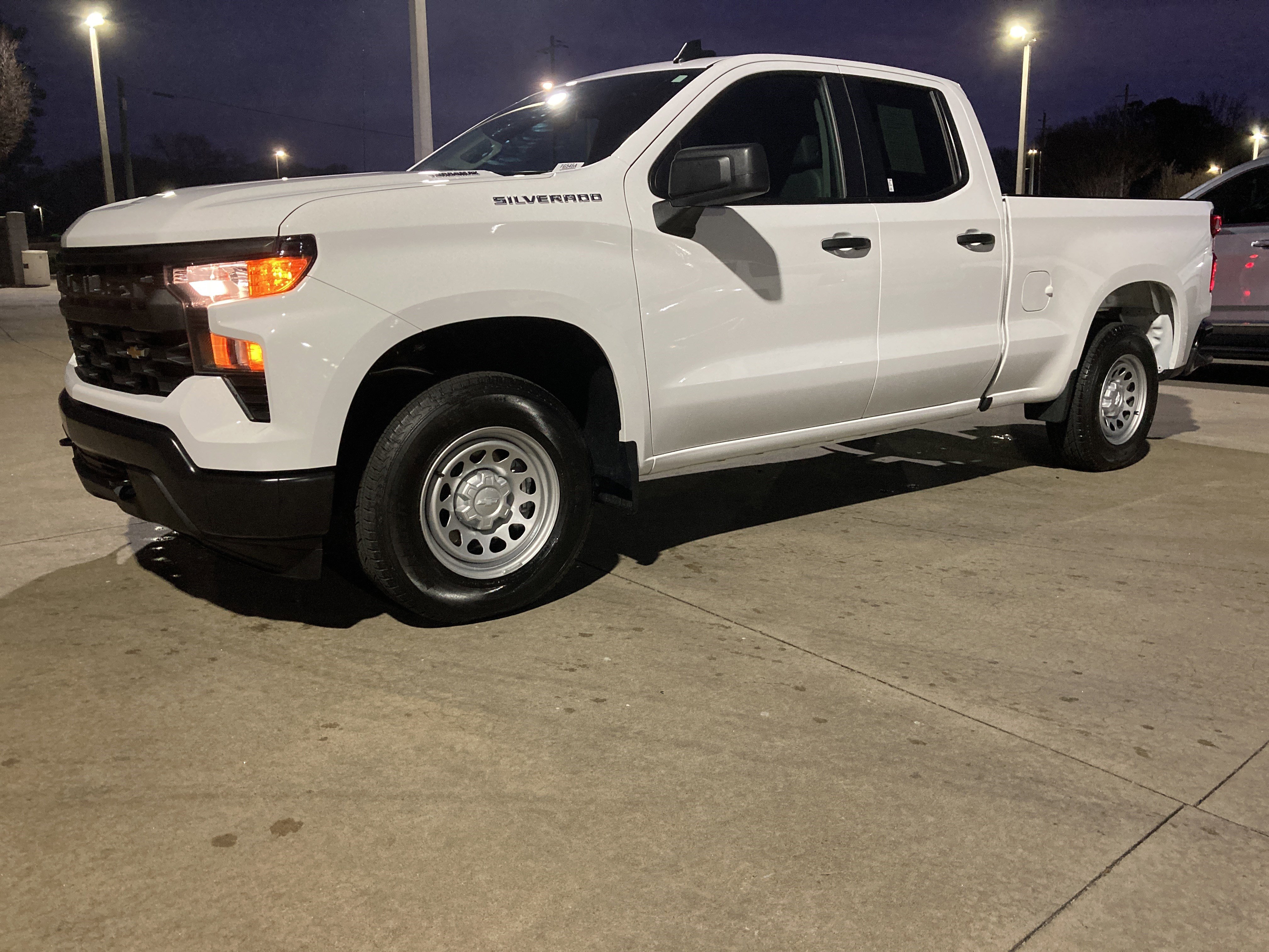 2025 Chevrolet Silverado 1500 Work Truck's photo