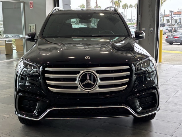 2026 Mercedes Benz GLS 580 4MATIC photo 7
