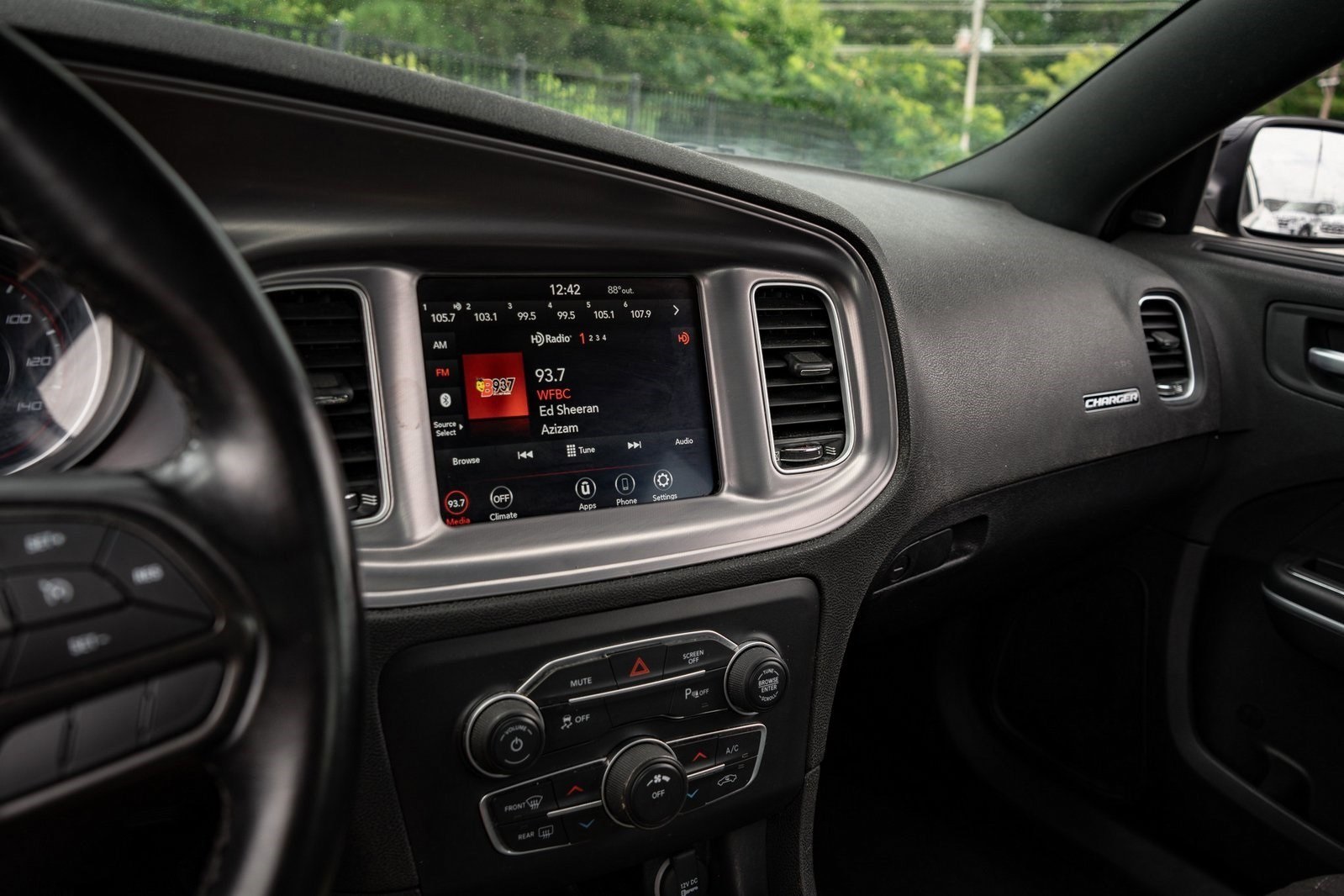 2023 Dodge Charger SXT photo 20
