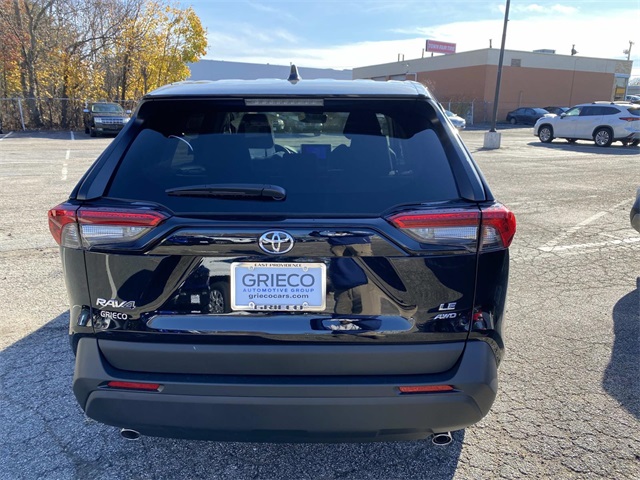 2025 Toyota RAV4 LE photo 3