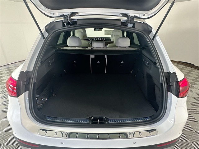 2026 Mercedes Benz GLC 300 photo 24
