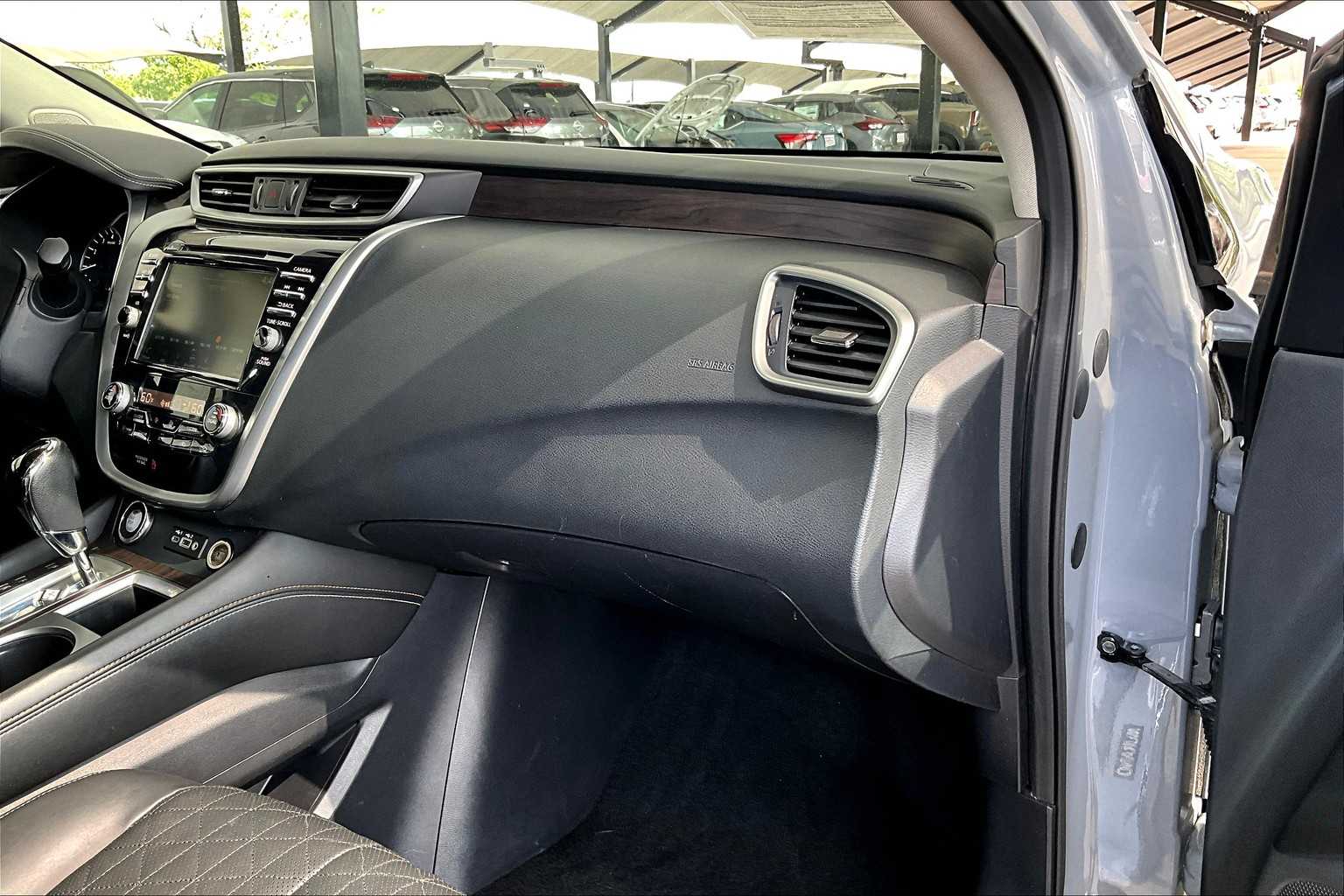 2023 Nissan Murano Platinum photo 17