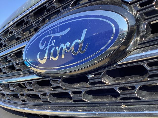 2020 Ford Explorer XLT photo 4