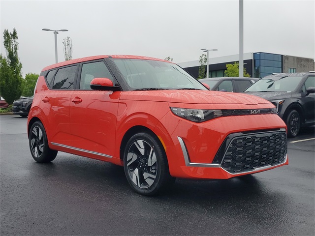 2025 Kia Soul GT-Line photo 3