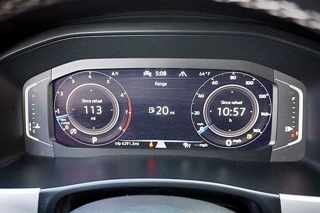 Used 2022 Silver Volkswagen 3.6L V6 SE w/Technology image 31