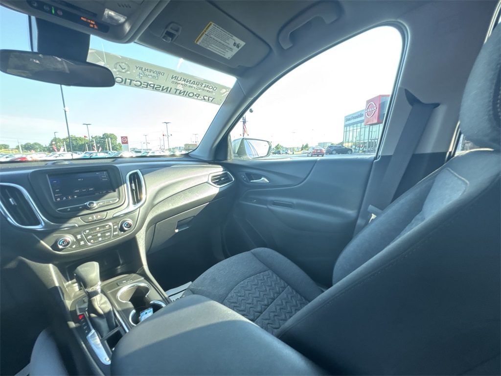 2022 Chevrolet Equinox LT photo 10