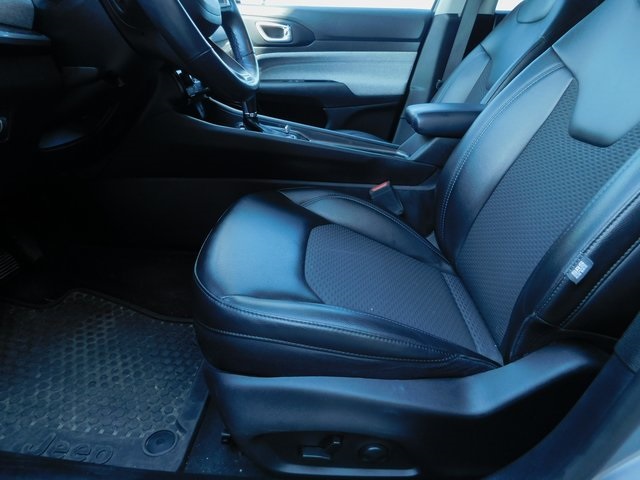 2022 Jeep Compass Latitude photo 16
