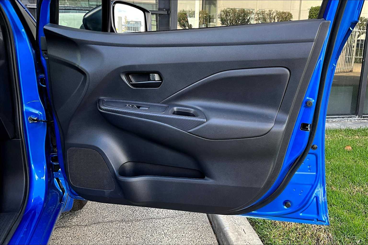 2024 Nissan Versa S photo 23