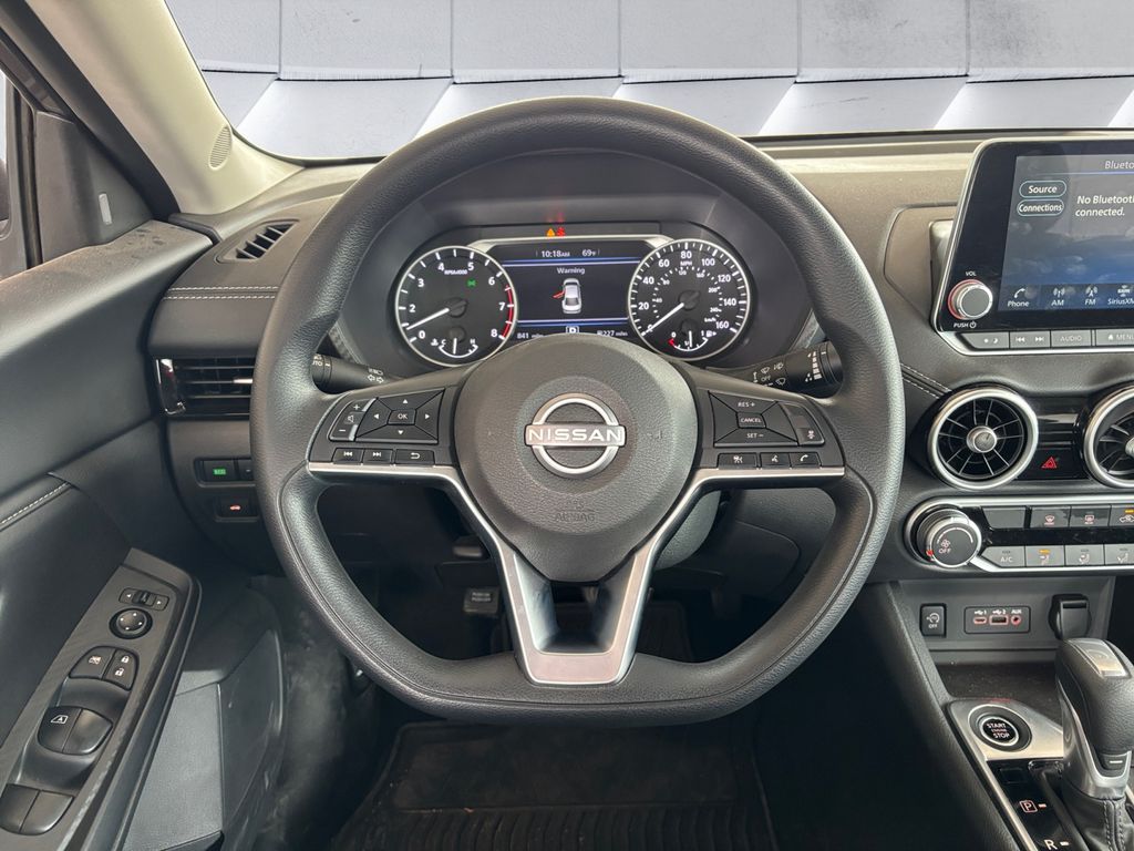 2025 Nissan Sentra SV photo 9