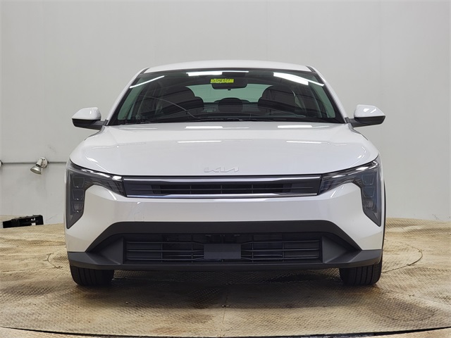 2025 Kia K4 LXS photo 9