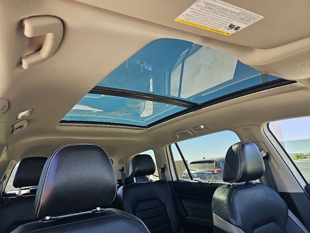 2021 Volkswagen Atlas V6 SEL Premium R-Line photo 4